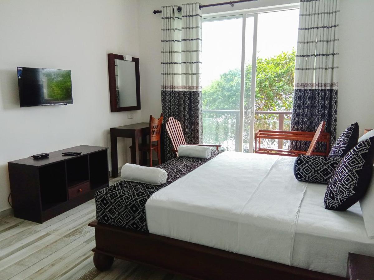 Ara Beach Resort Mirissa Εξωτερικό φωτογραφία